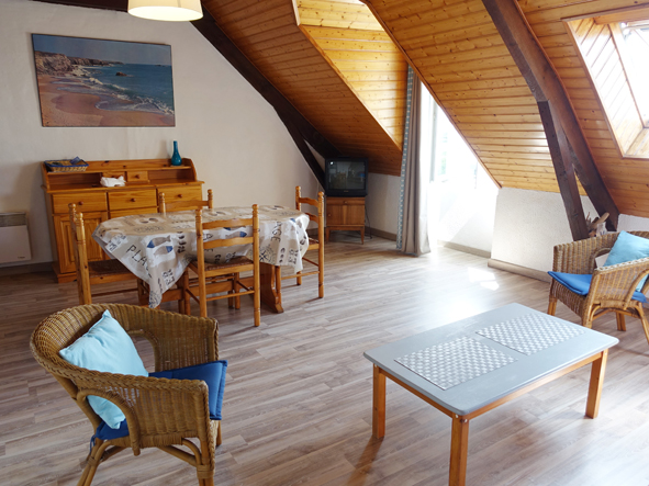 Location appartement 60m² dans maison de village sur Etel dans le Morbihan, proximité Carnac et Quiberon.